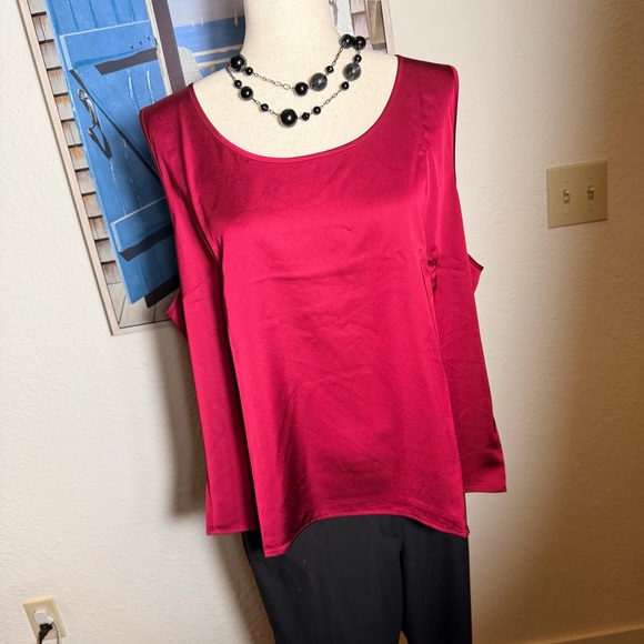 J. Crew Tops - J.‎ Crew Red sleeveless Blouse NWT Size 2XL